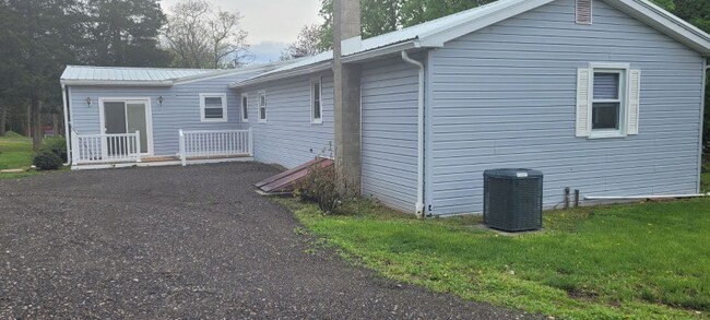 Photo - 300 Quinton-Marlboro Rd