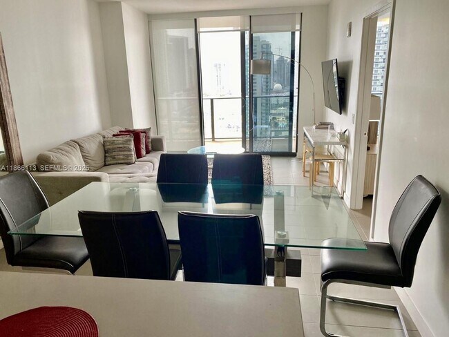 Photo - 1600 NE 1st Ave Unidad 2609