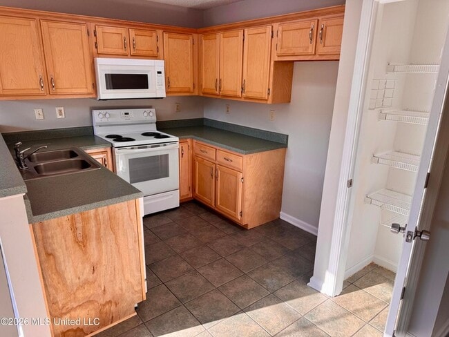 Photo - 8170 Clubview Dr