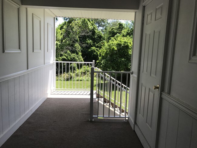 Outside Storage - 29 Amberly Ct Unit 29