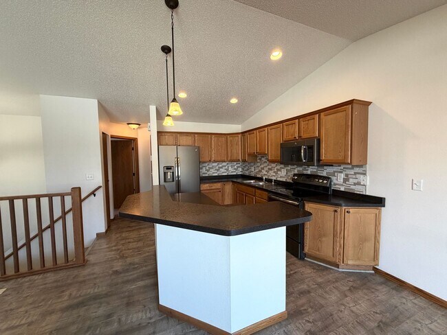 Photo - 2480B 5th St W