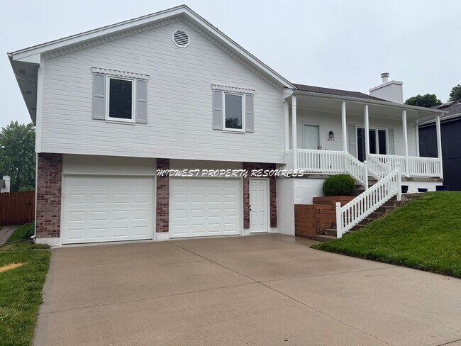 Photo - Spacious 3 Bedroom Home with Finished Basement, Covered Deck & Fenced Yard