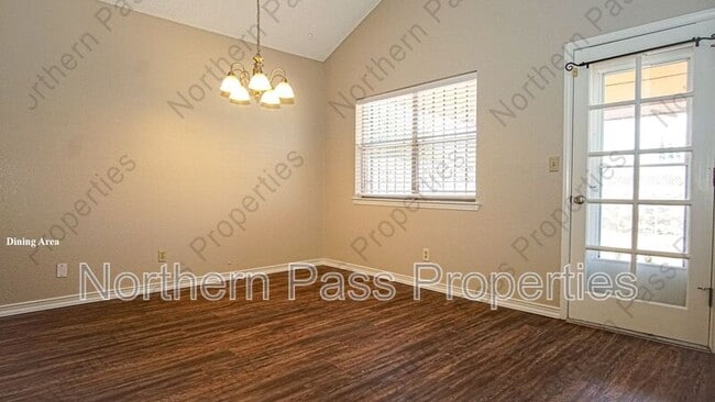 Photo - 4553 Gen Maloney Cir