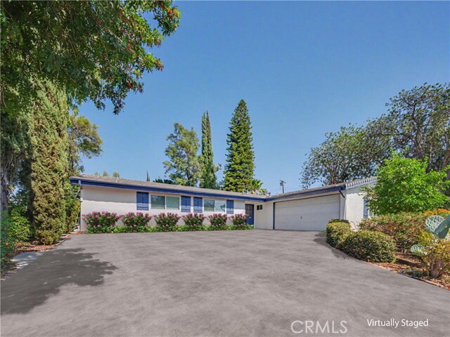 Photo - 5604 Mason Ave