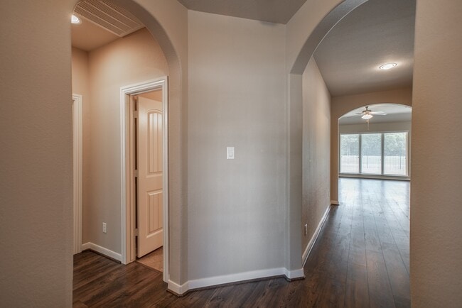 Photo - 99 West Wading Pond Circle