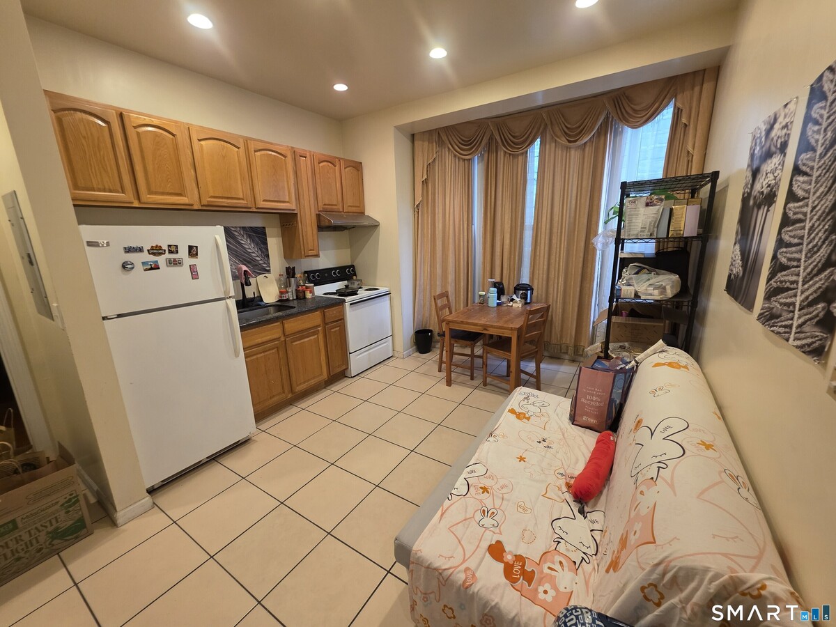 Photo - 71-73 Whitney Ave Unidad 3