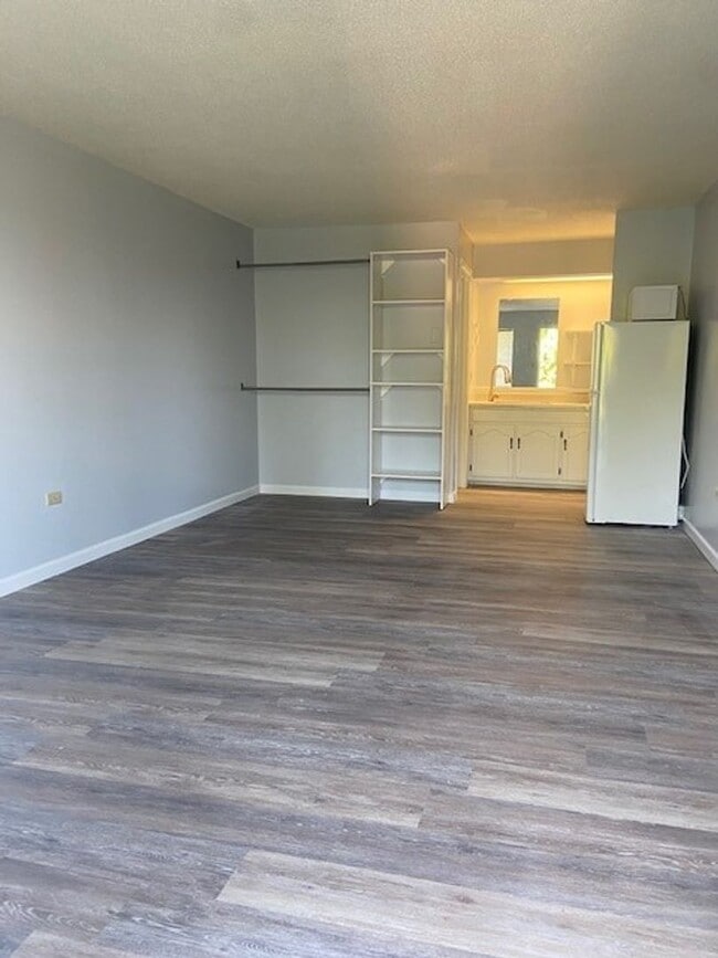 Photo - Studio Apartment in Hollister Unit 5
