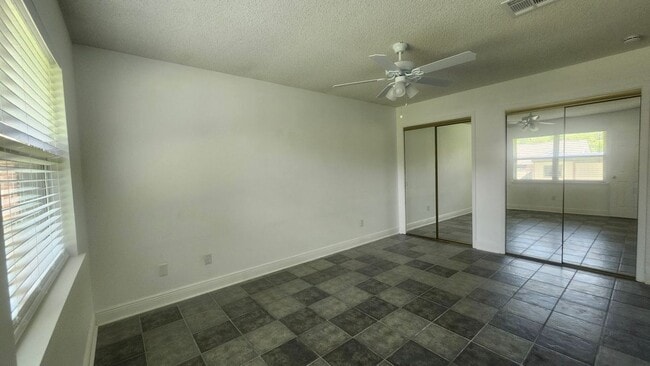 Photo - 206 Canberra Ct