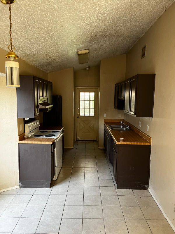 Photo - 4011 Colonial Sun Dr