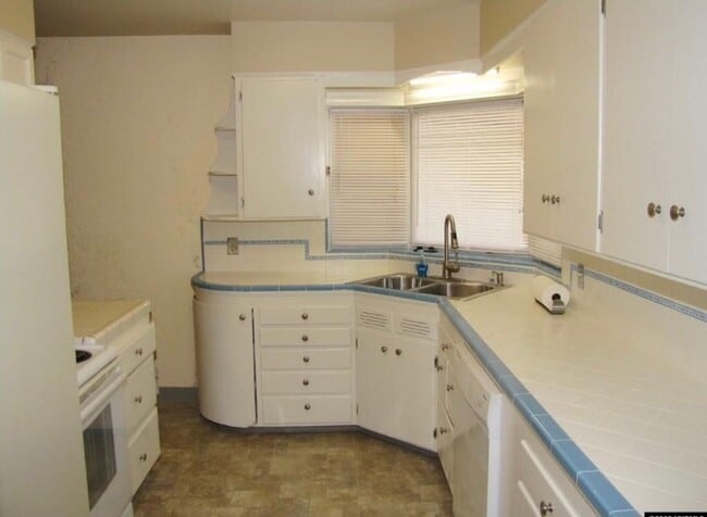 Photo - Available Mid-April – Beautiful 3 Bedroom Home on Hunter Lake Drive