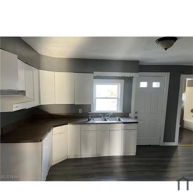 Photo - 7612 Colgate Ave