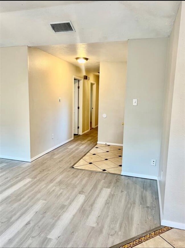 Photo - 2826 Pickett Dr