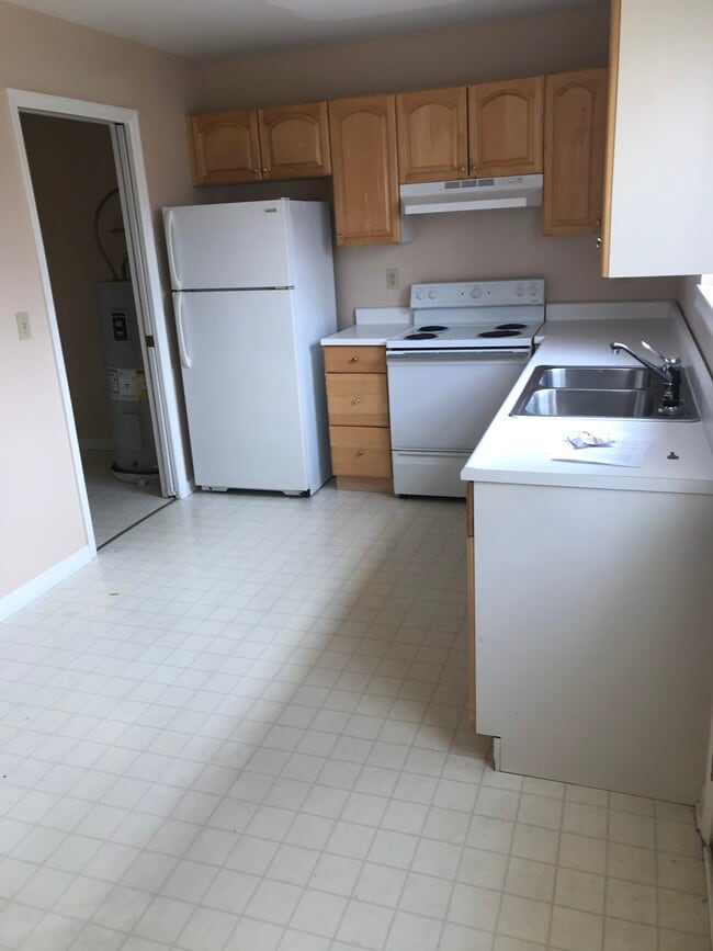 Photo - 220 Pepperhill Dr