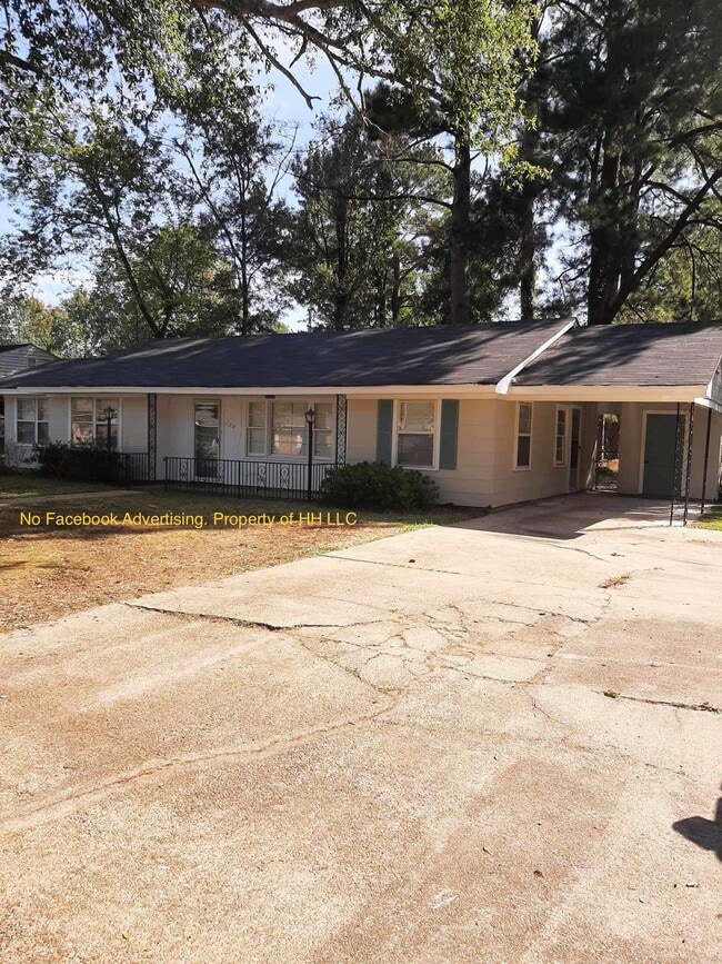 Photo - 122 Florence St