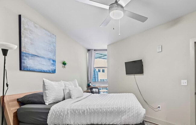 Photo - 455 14th St NW Unidad ID1343898P