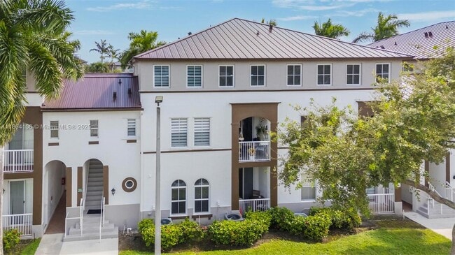 Building Photo - 4311 SW 160th Ave Unit 208