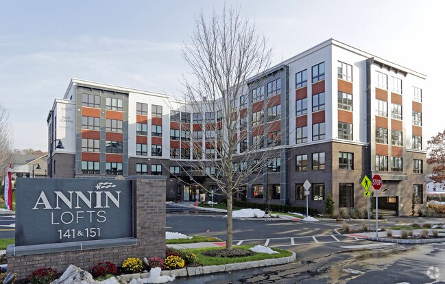 Annin Lofts