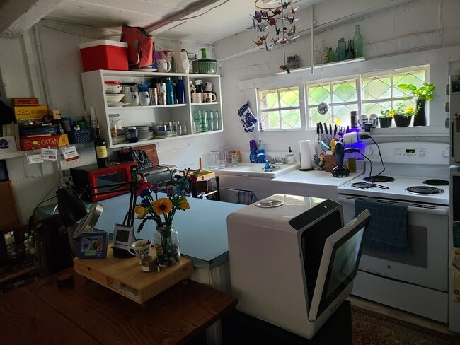 Photo - 145 Mell St Unidad D