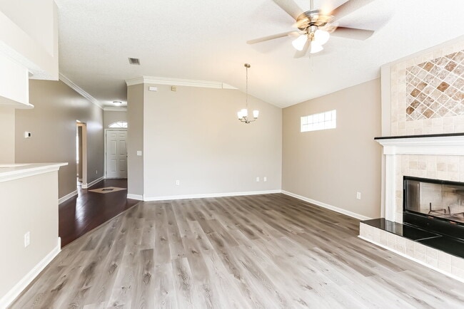 Photo - 1169 Creeks Ridge Rd