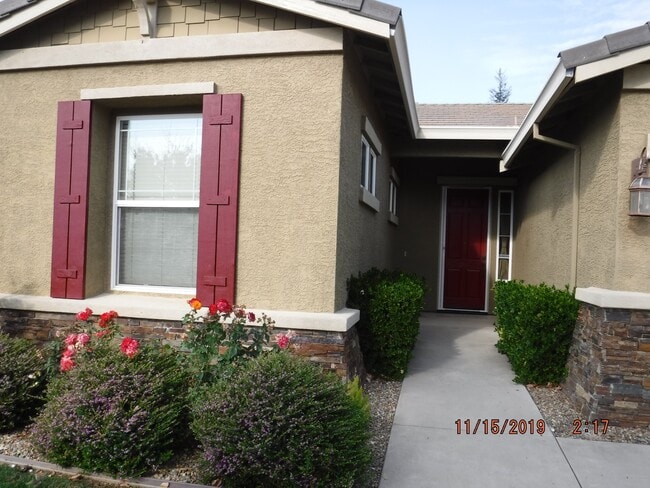 Photo - 1127 Manchester Way