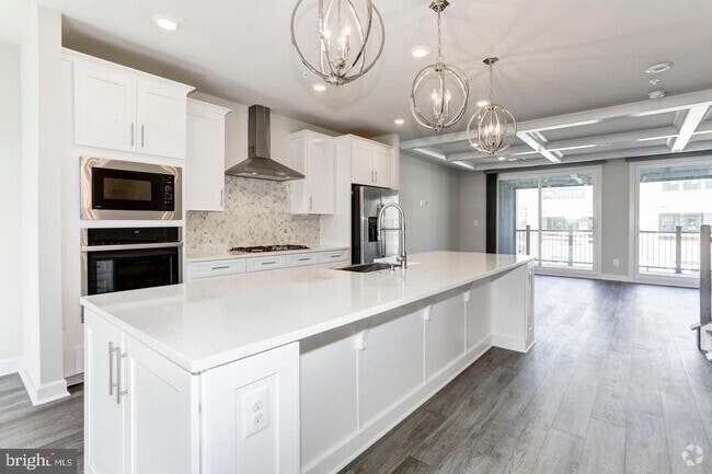 Building Photo - 12923 Sunrise Ridge Aly Rental