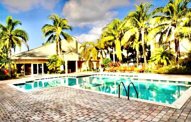 Photo - 5654 Rock Island Rd Unit 214