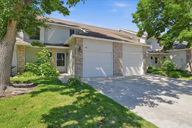 Photo - 3 Bedroom 2.5 Bathroom Townhouse in Southeast Boise