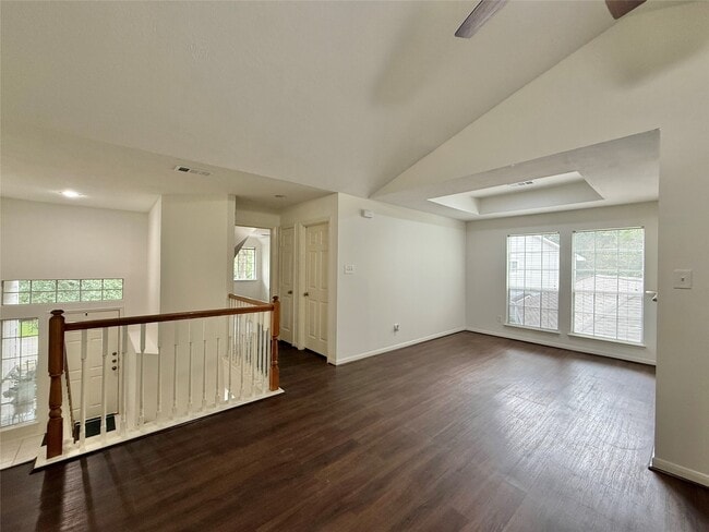 Photo - 105 S Spiral Vine Cir
