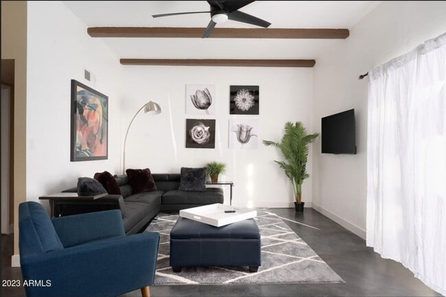 Photo - 2516 E 5th Pl