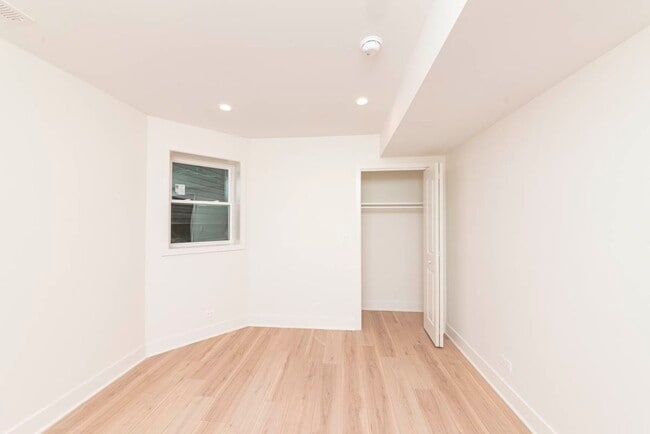 Photo - 2825 N Rockwell St