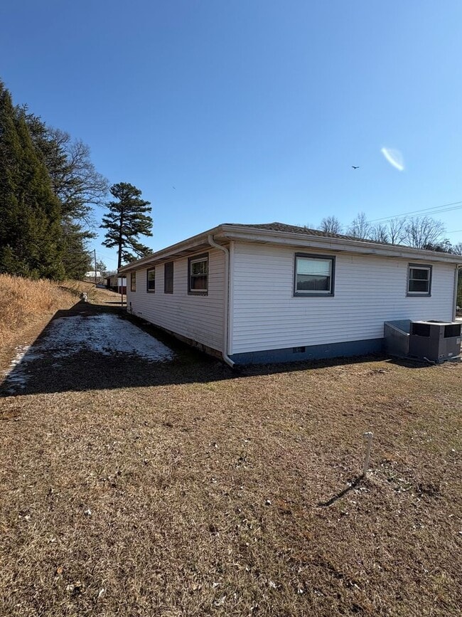 Photo - Two Bedroom Home in Corbin, KY