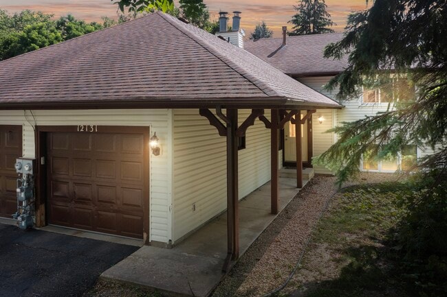 Building Photo - 12131 62nd Ave N Unit 12131 62nd Ave N, Maple G