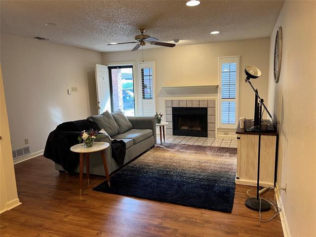 Photo - 3129 Sappington Pl