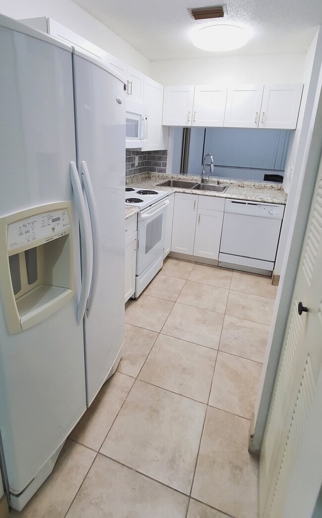 Photo - 1379 Summit Run Cir