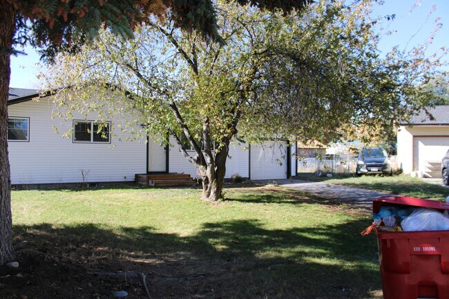 Photo - 575 Crimson Dr