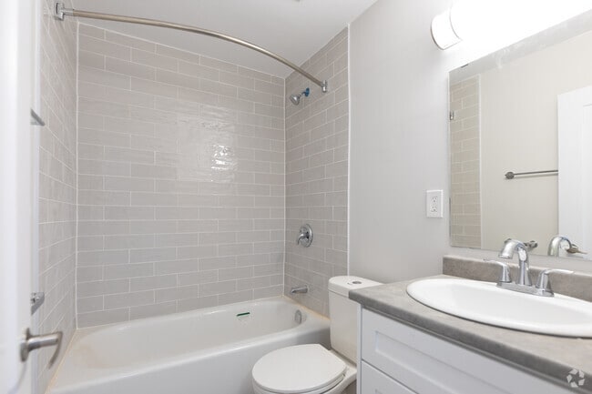 2BR, 1BA - Bathroom