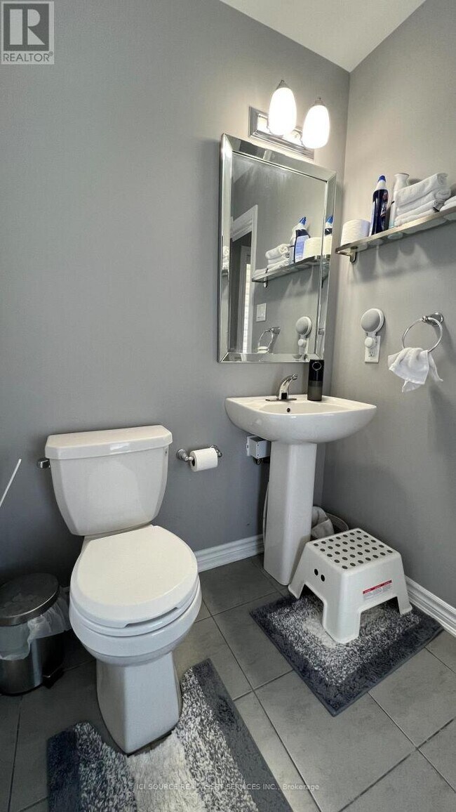 Photo - 330 Sweetclover Way