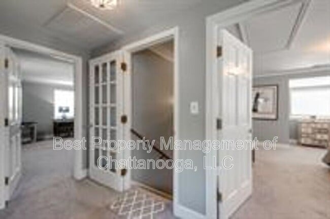 Photo - 317 Belvoir Ave