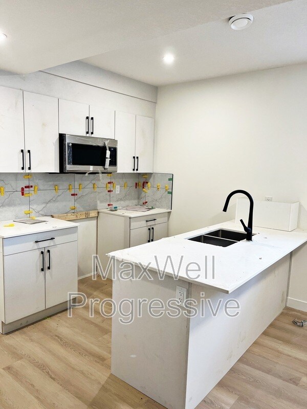 Photo - 14504-14595 95 Ave NW