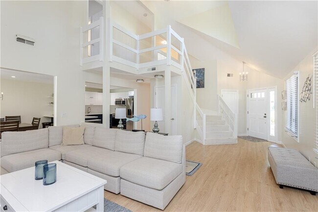 Photo - 112 Harrison Ave Unit B