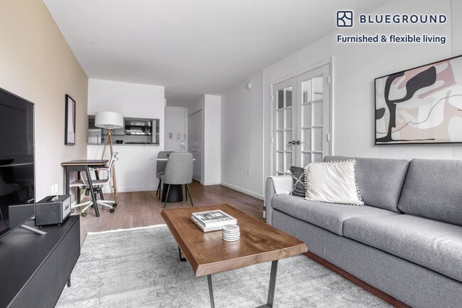 Photo - 1 Union Square South Unidad FL11-ID178