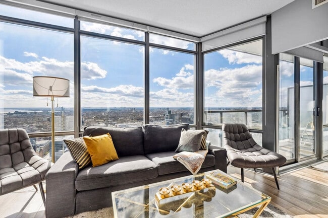 Building Photo - 832 Bay St. Unit SI FL46-ID1526903P