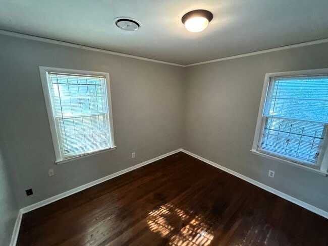 Photo - 1755 Cornelia Ln