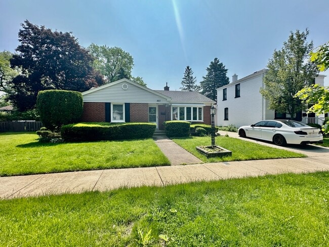 Photo - 823 N Yale Ave House