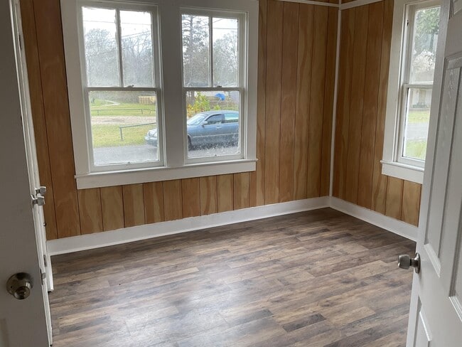 Photo - 4305 Byron Ave