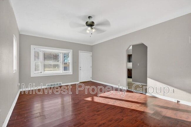 Photo - 5978 Laurette Ave