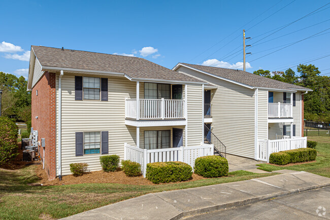 Summer West Apartments - Hattiesburg, MS | ForRent.com