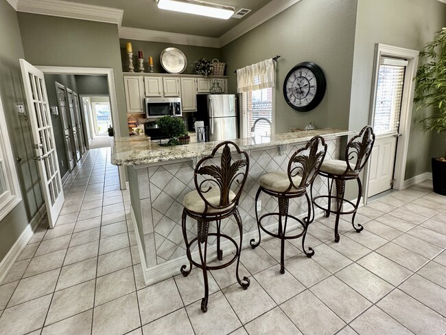 Cllubhouse - The Ridge at Meadowlake Apartments