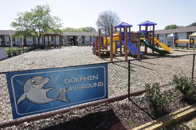 Photo - Hawks Landing