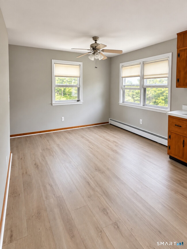 88 Elizabeth Ann Dr Unit 2L